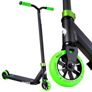 Chilli Pro Base Stunt-scooter H=82cm schwarz / grün