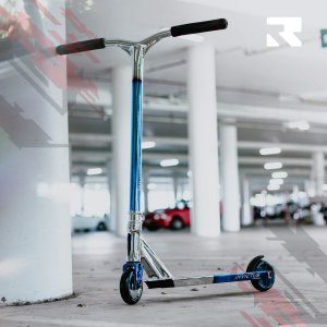 Root Industries Invictus Stunt-Scooter H=85cm Afterburner Blue-Ray