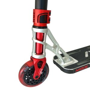 MGP Madd Gear MGX Extreme Stunt-Scooter H=90cm silber / rot