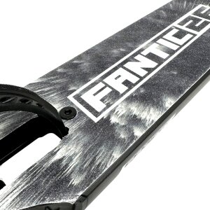 Fantic26 Stunt-Scooter Griptape 58,5cm x 15,5cm Schwarz/Weiß