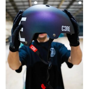Core Street Stunt-Scooter Skate Dirt Helm Logo weiss Neochrome