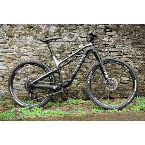 Mucky Nutz MTB Ebike Gabel Mud Mug Guard Schutzblech lang