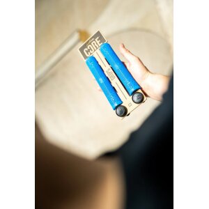 Core Skinny Boy Stunt-Scooter Griffe 170mm Blau